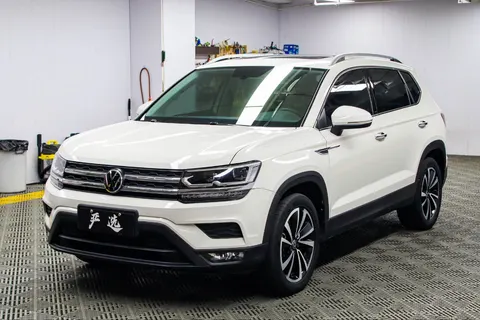 Volkswagen Tharu 280TSI 2WD Luxury, 2022 год, автомобиль из Китая