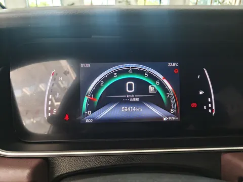 GAC Trumpchi M6 270T DCT Deluxe (7 мест), 2022 год, автомобиль из Китая