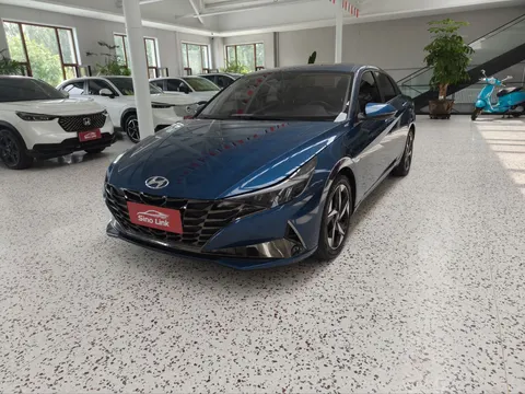 Hyundai Elantra 2022 1.5L CVT LUX Premium, 2023 год, автомобиль из Китая