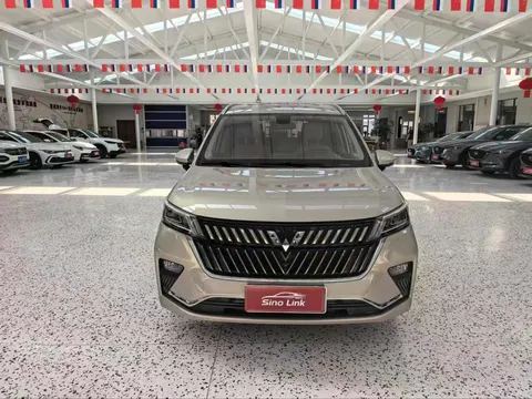 Wuling Jiachen 1.5T CVT Premium Flagship, 2022 год, автомобиль из Китая