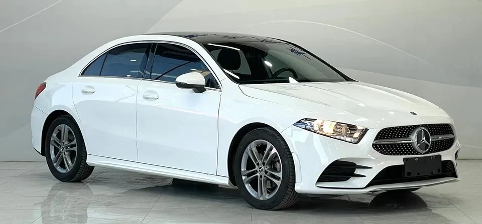 Mercedes-Benz A180, 2023 год, автомобиль из Китая