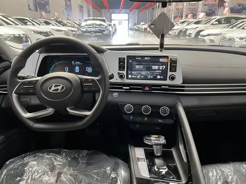 Hyundai Elantra, 2026 год, автомобиль из Китая